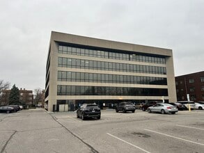 3737 N Meridian St, Indianapolis, IN for lease Building Photo- Image 2 of 12