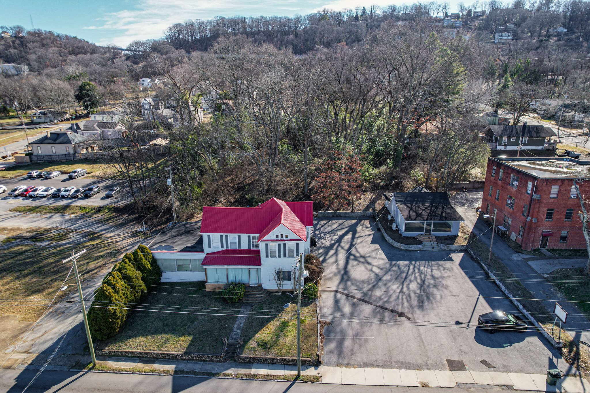 1526 Dodds Ave, Chattanooga, TN for lease Building Photo- Image 1 of 43