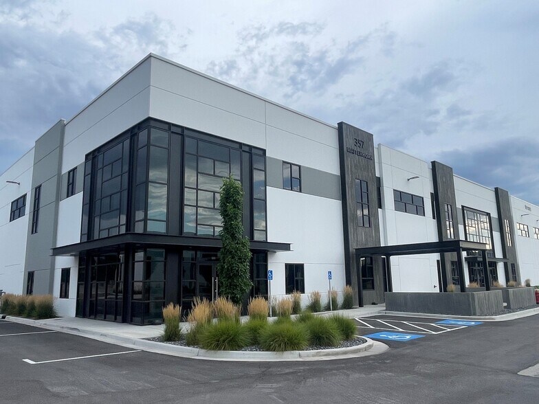 357 W Life Science Way, Draper, UT for lease - Building Photo - Image 2 of 9