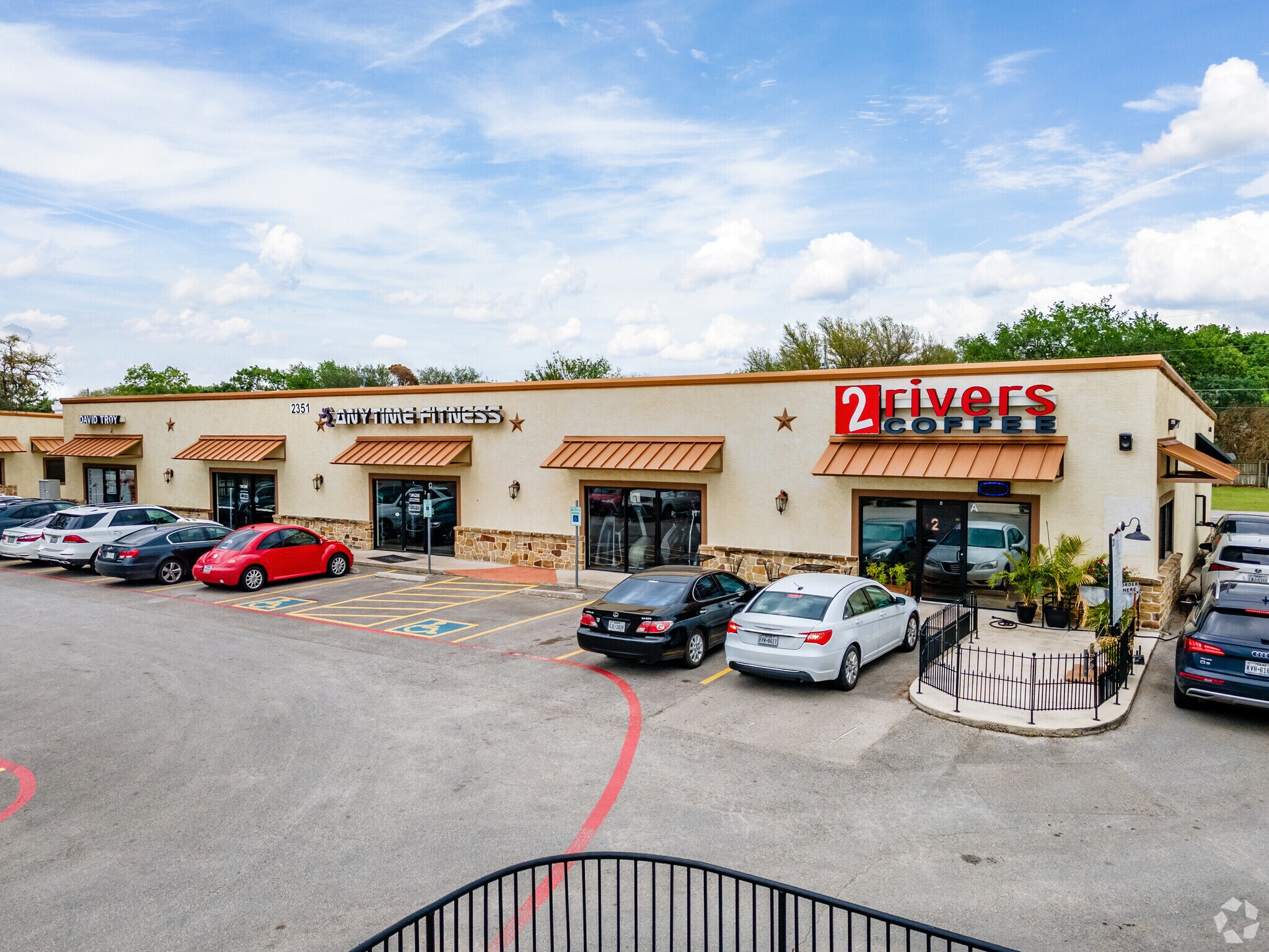 2345 Loop 337, New Braunfels, TX for sale Primary Photo- Image 1 of 1