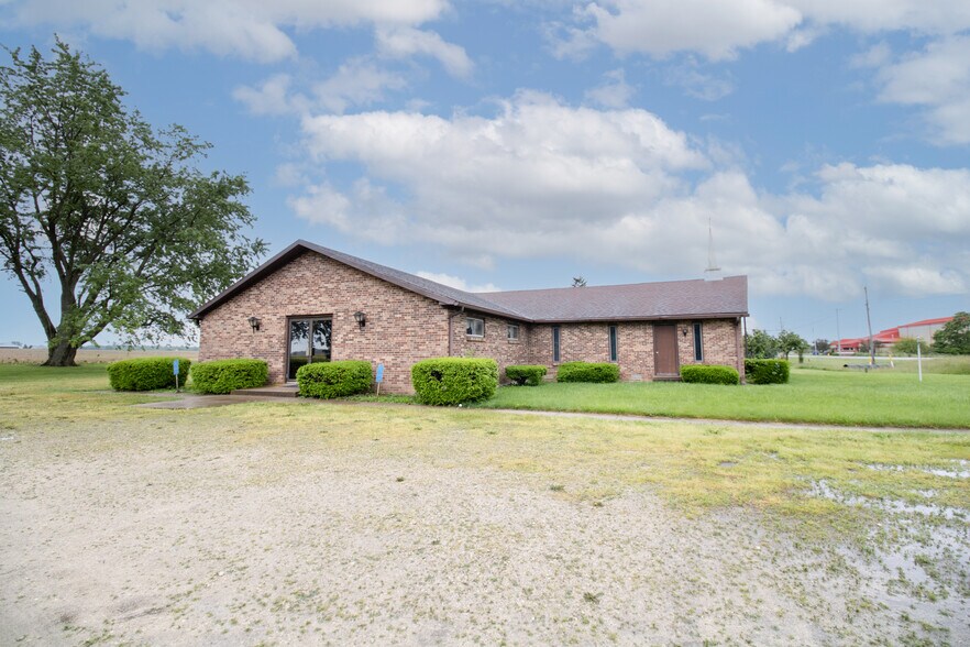 1644 E Washington St, Winchester, IN for sale - Primary Photo - Image 1 of 1