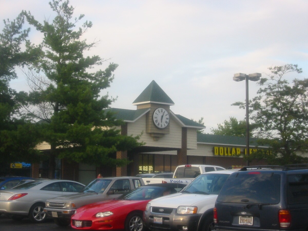 5506 Elevator Rd, Roscoe, IL 61073