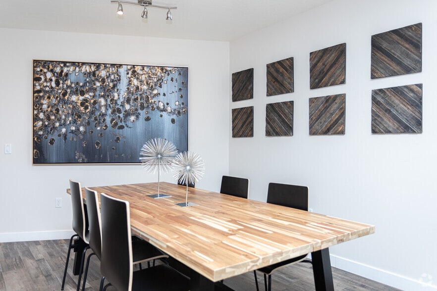 360 S State St, Orem, UT for lease - Interior Photo - Image 3 of 28