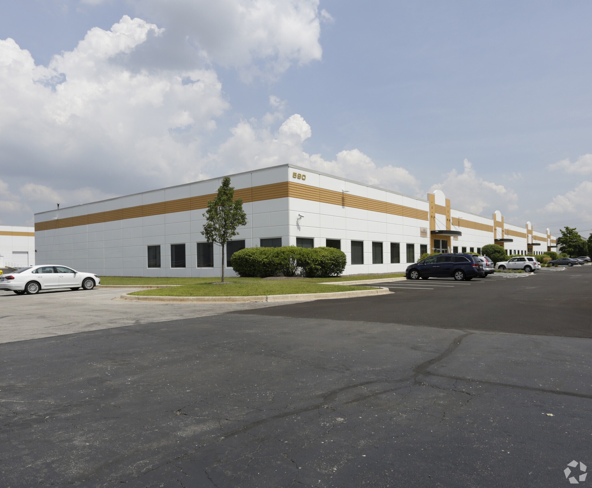 590 Territorial Dr, Bolingbrook, IL for sale Primary Photo- Image 1 of 1