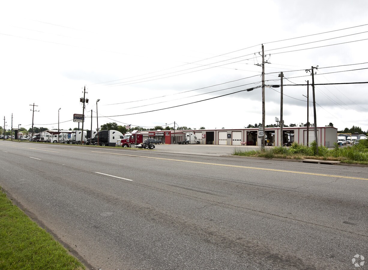 2675 W Sunset Ave, Springdale, AR 72762 Property Record