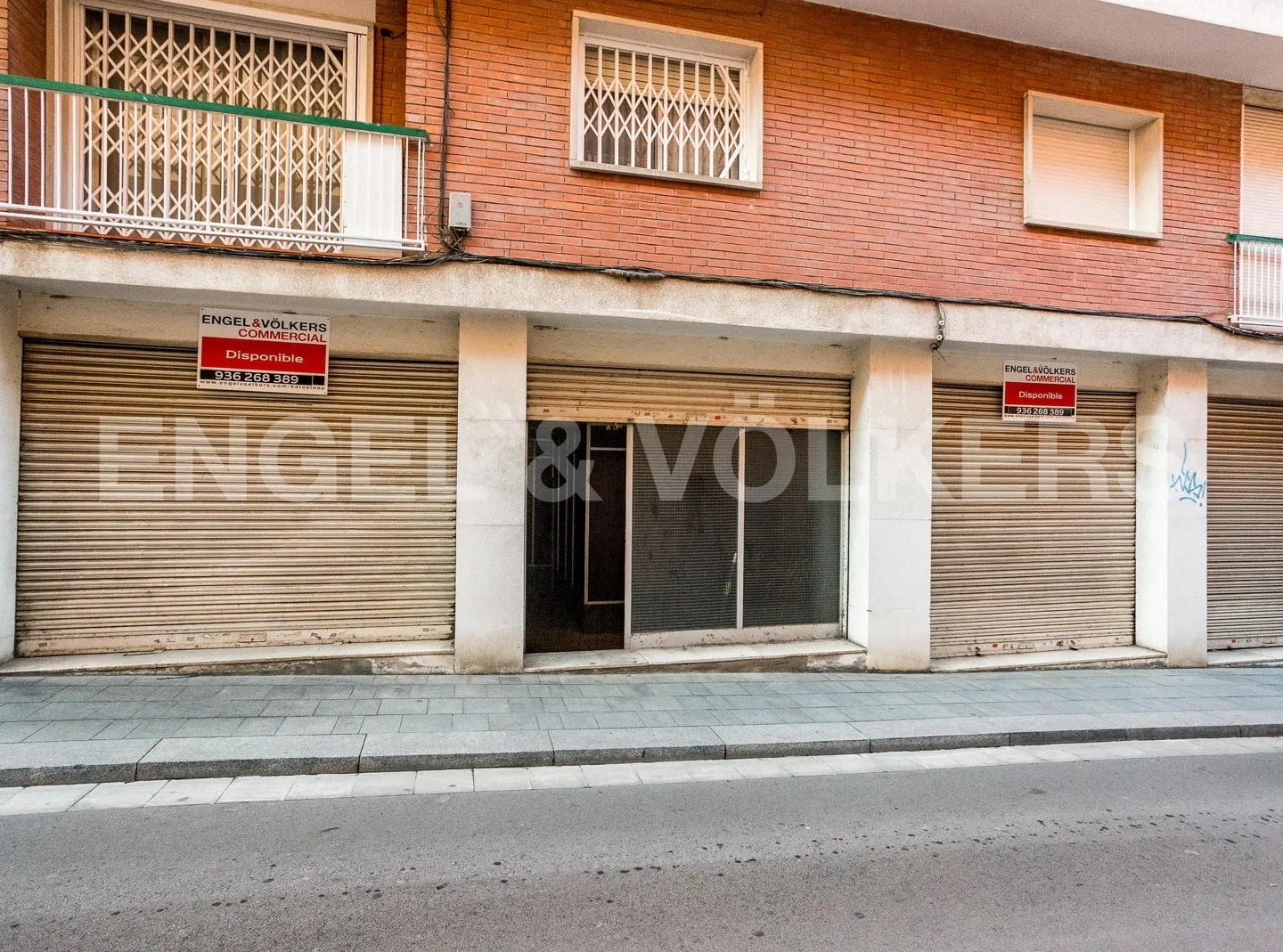 Retail in Sant Just Desvern, Barcelona for lease Interior Photo- Image 1 of 13