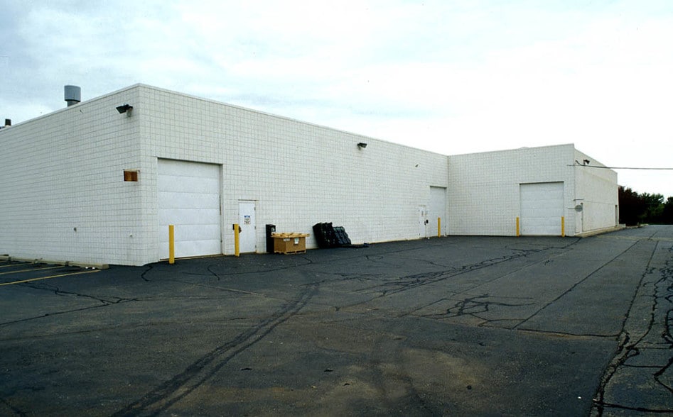 24747-24755 Halsted Rd, Farmington Hills, MI for lease - Other - Image 2 of 5
