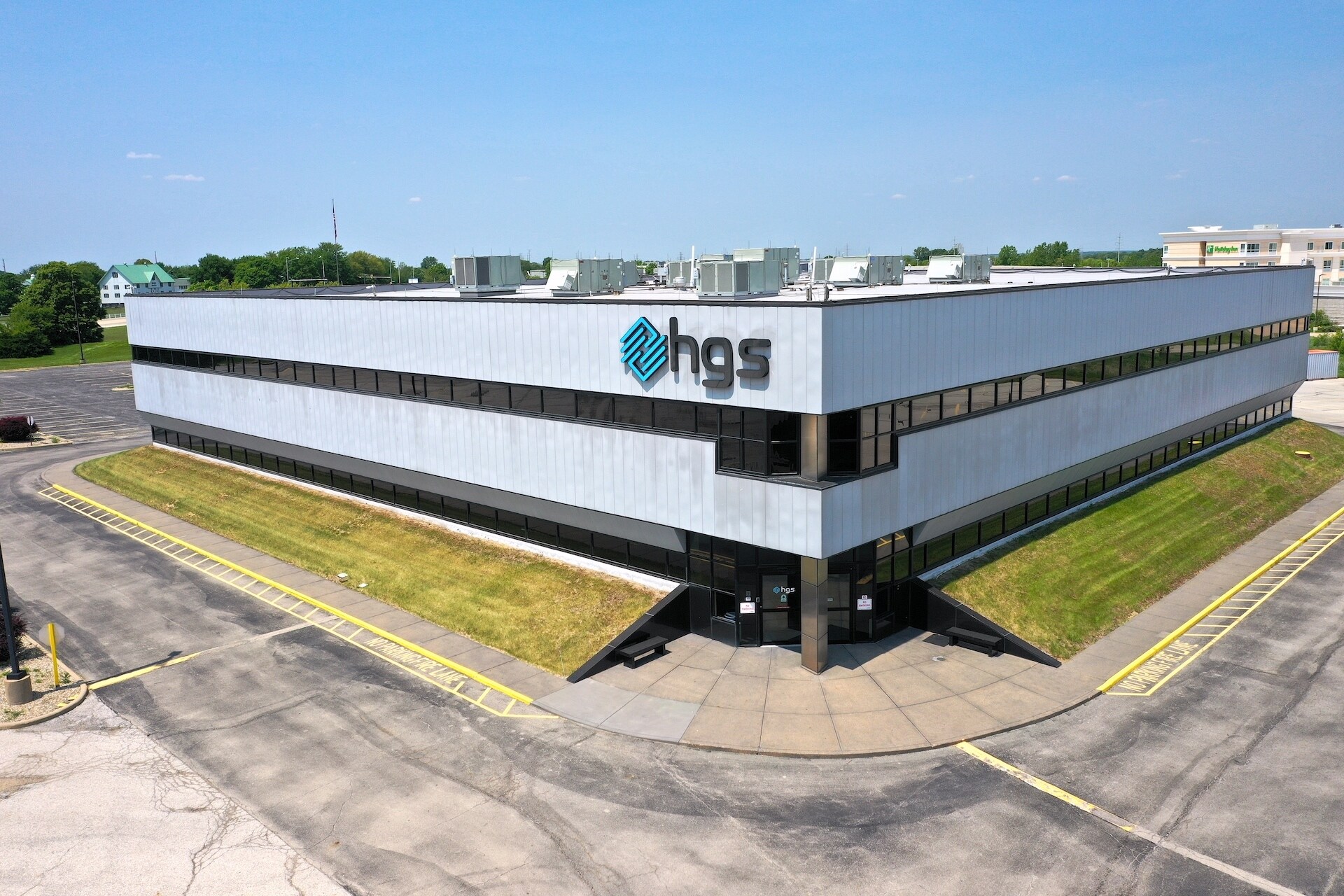 5515 W War Memorial Dr, Peoria, IL for sale Building Photo- Image 1 of 1