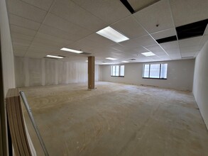 311 3rd Ave SE, Cedar Rapids, IA for lease Interior Photo- Image 2 of 2