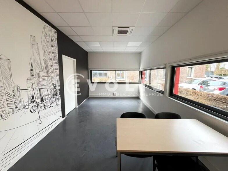 Office in Amiens for lease - Building Photo - Image 1 of 6