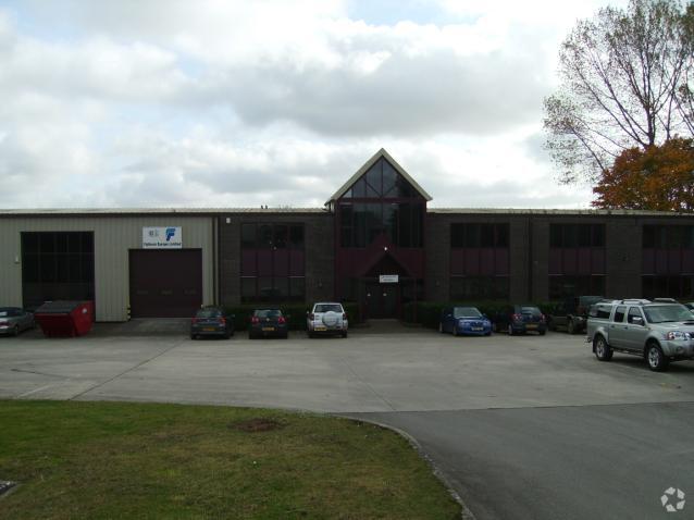 Brook Ln, Westbury for sale Primary Photo- Image 1 of 1