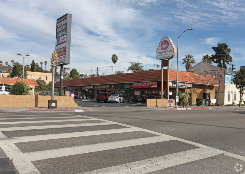 5253 Hollywood Blvd, Los Angeles, CA for lease - Primary Photo - Image 1 of 8