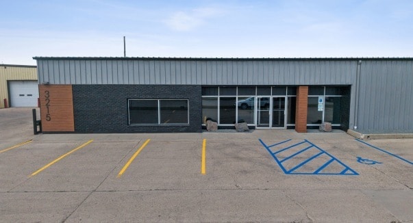 3215 Main Ave, Fargo, ND for lease Building Photo- Image 1 of 17