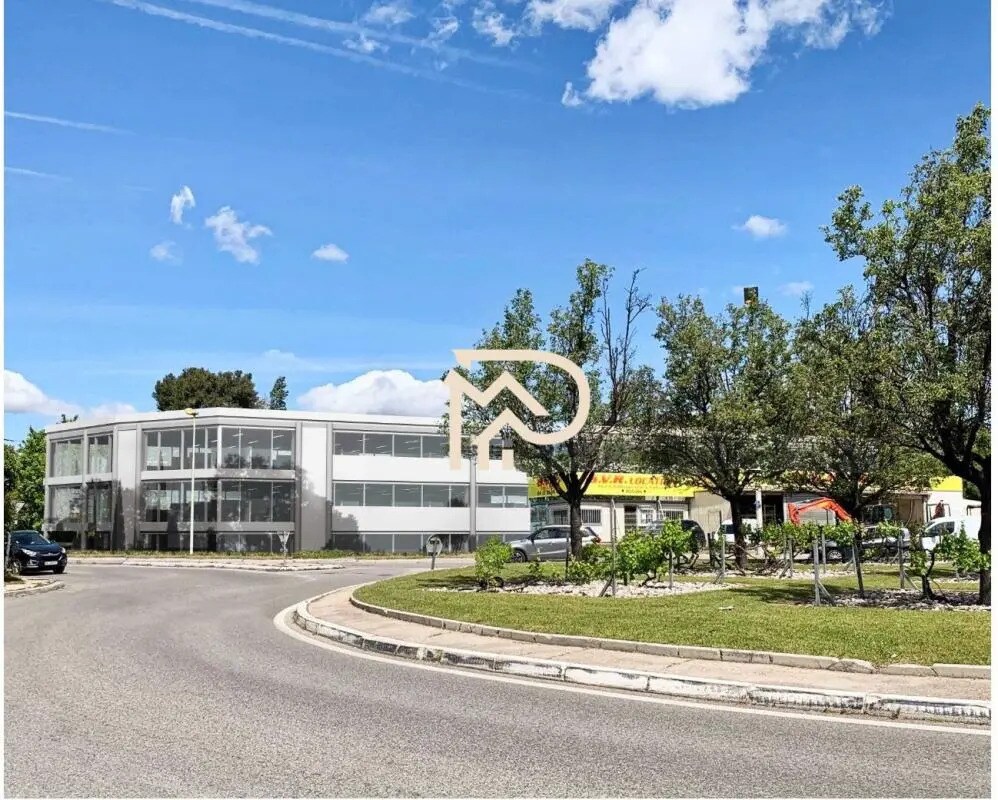 Office in Marseille for lease Building Photo- Image 1 of 3