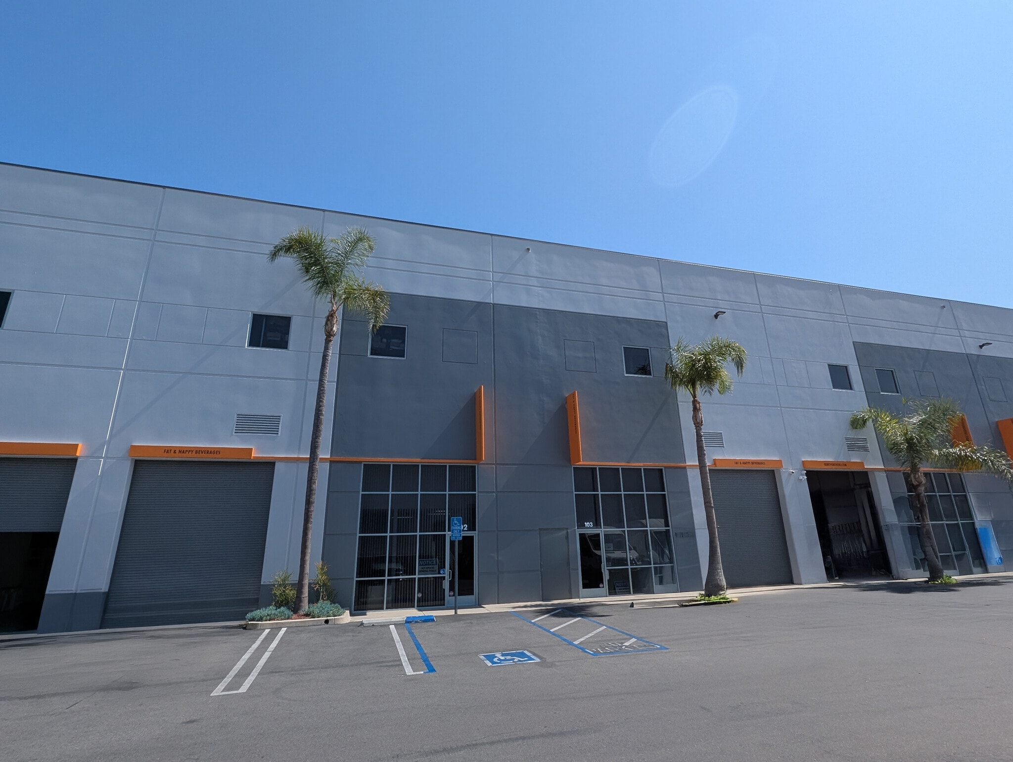 3370 N San Fernando Rd, Los Angeles, CA for lease Building Photo- Image 1 of 13