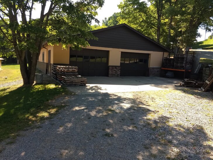 210 Hall Rd, Slippery Rock, PA for sale Primary Photo- Image 1 of 1