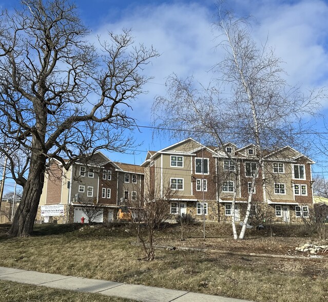 204 Grand Ave, Mukwonago, WI for sale - Building Photo - Image 1 of 19