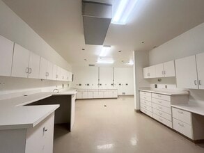 1130 Conroy Ln, Roseville, CA for lease Building Photo- Image 1 of 13