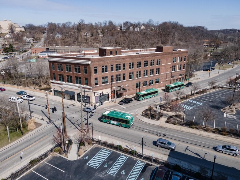 253 E Washington St, New Castle, PA for lease - Building Photo - Image 1 of 26