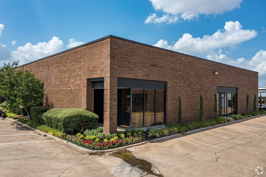 3150 Premier Dr, Irving, TX for lease - Building Photo - Image 2 of 12