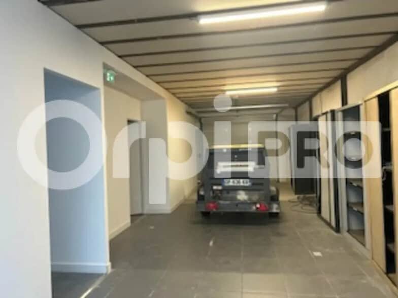 Flex in Vénissieux for sale - Interior Photo - Image 2 of 5