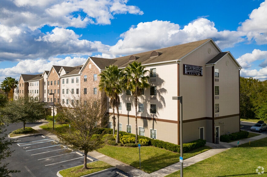 3624 N Falkenburg Rd, Tampa, FL for sale - Building Photo - Image 3 of 13