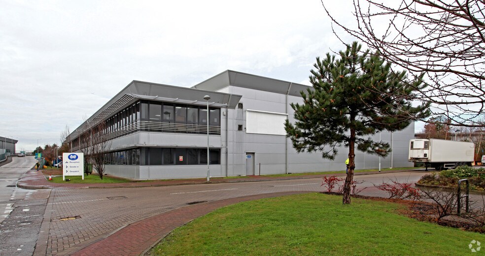 Auriol Dr, Greenford for lease - Building Photo - Image 1 of 3