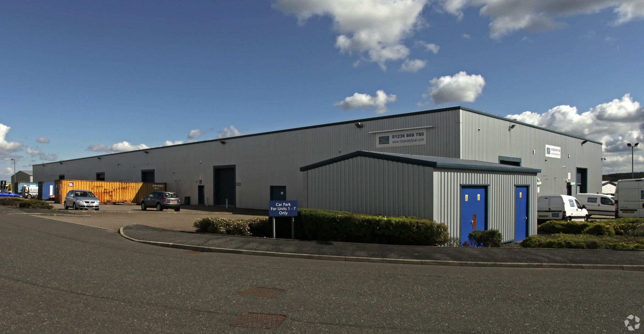 3 South Wardpark Rd, Cumbernauld for lease Primary Photo- Image 1 of 21