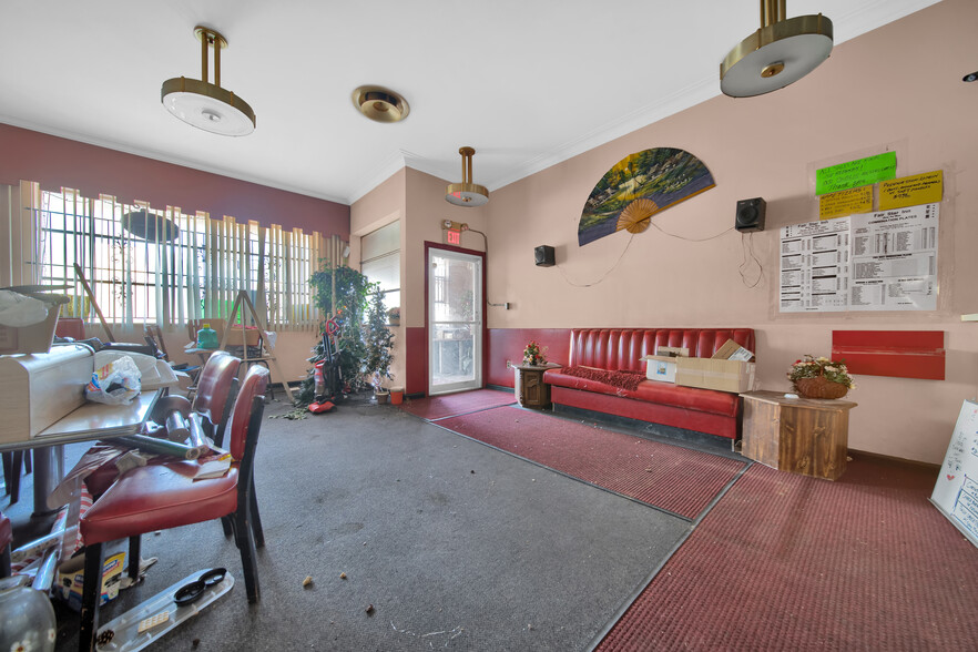 16209 E Warren Ave, Detroit, MI for sale - Primary Photo - Image 1 of 14