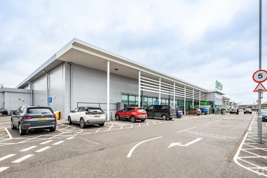 Greyhound Park Rd, Chester for sale - Primary Photo - Image 1 of 1