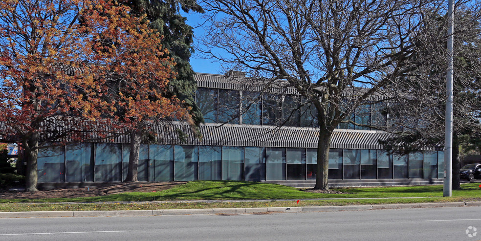 200 Evans Ave, Toronto, ON for lease - Building Photo - Image 2 of 10