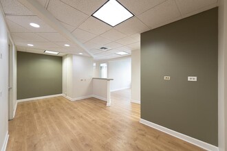 8 S Michigan Ave, Chicago, IL for lease Interior Photo- Image 2 of 14