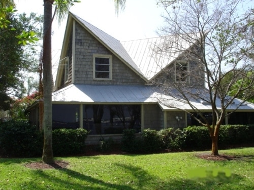 100 Colorado Ave, Stuart, FL for sale - Primary Photo - Image 1 of 1