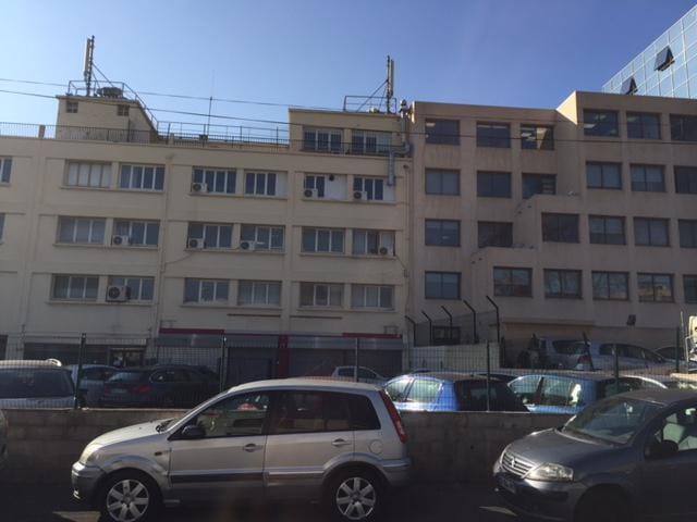 Office in Marseille for lease - Building Photo - Image 1 of 1