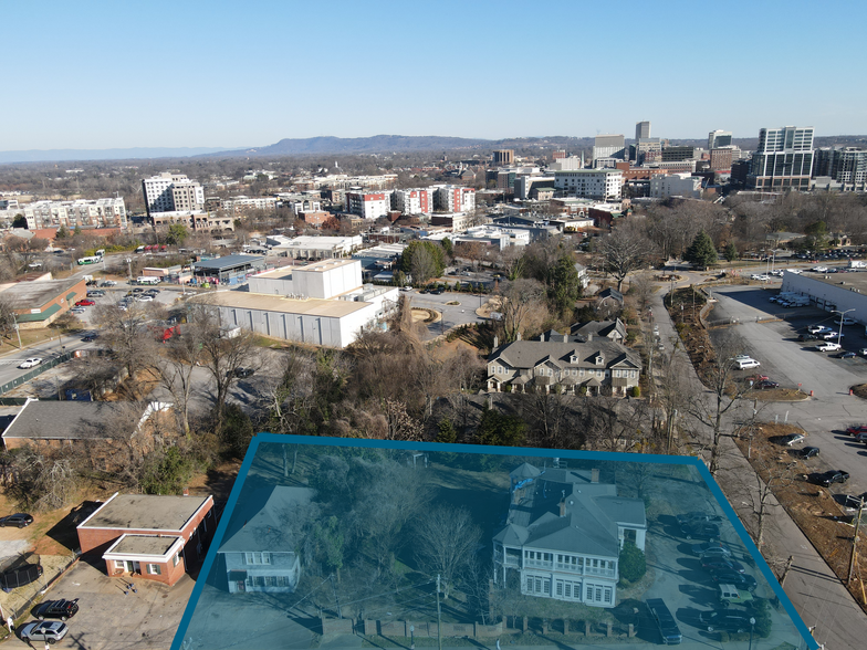 Corner of Howe and Bradshaw, Greenville, SC for sale - Aerial - Image 1 of 5