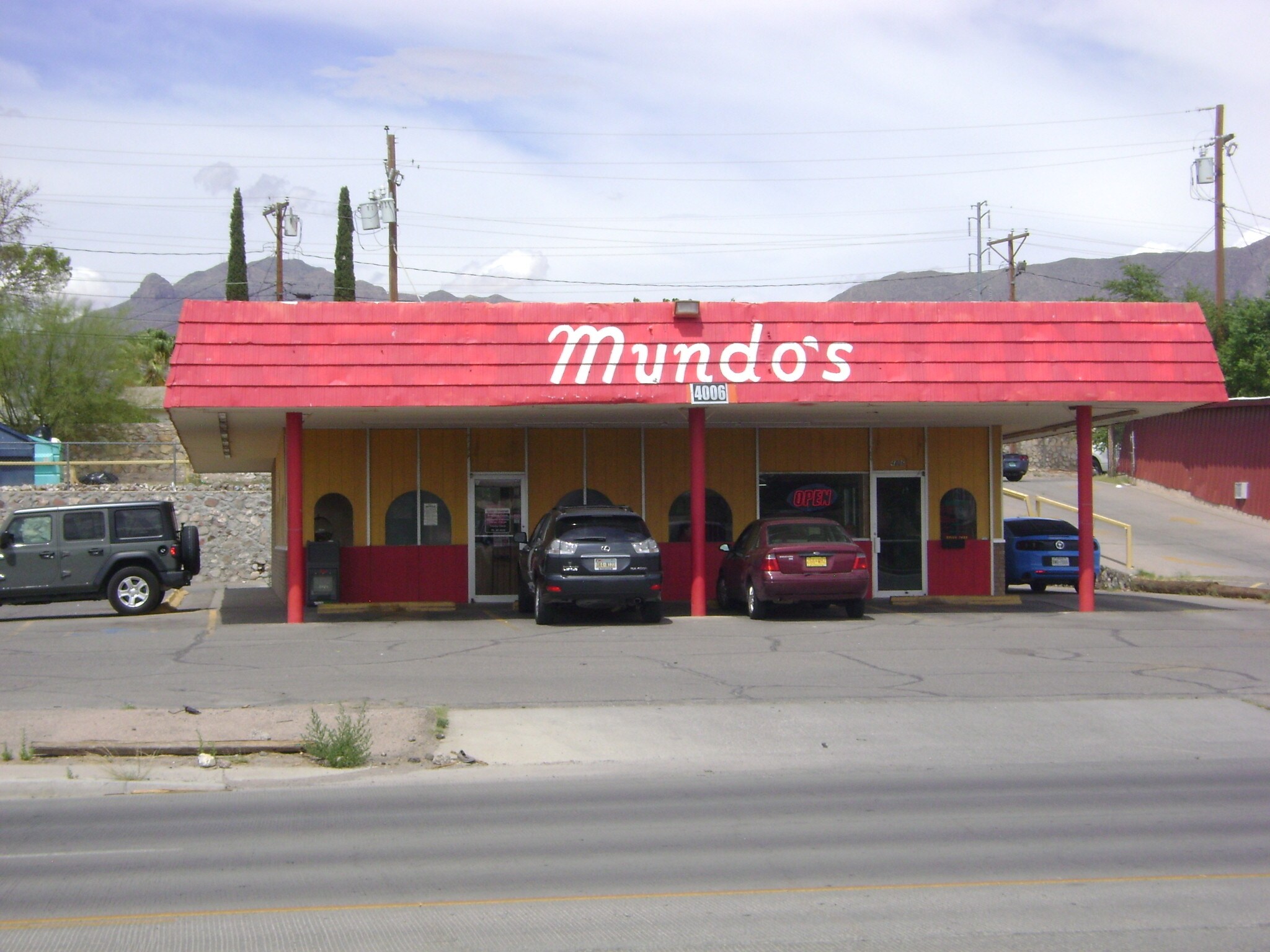 4006 Doniphan Dr, El Paso, TX 79922