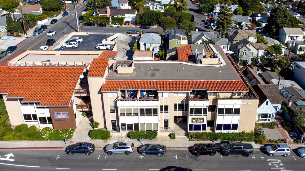 900-944 Glenneyre St, Laguna Beach, CA for lease - Primary Photo - Image 1 of 24