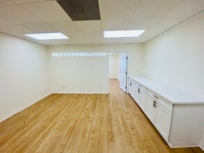 520 S Sepulveda Blvd, Los Angeles, CA for lease Interior Photo- Image 1 of 1
