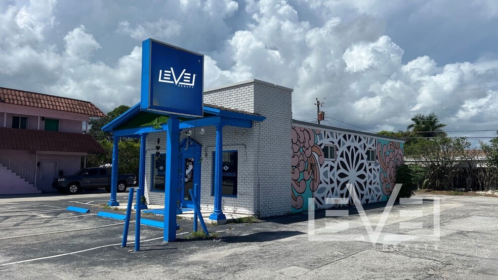 321 NE 44th St, Fort Lauderdale, FL for lease - Building Photo - Image 2 of 7