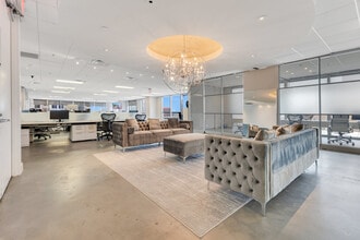 121-189 S Orange Ave, Orlando, FL for lease Interior Photo- Image 2 of 16