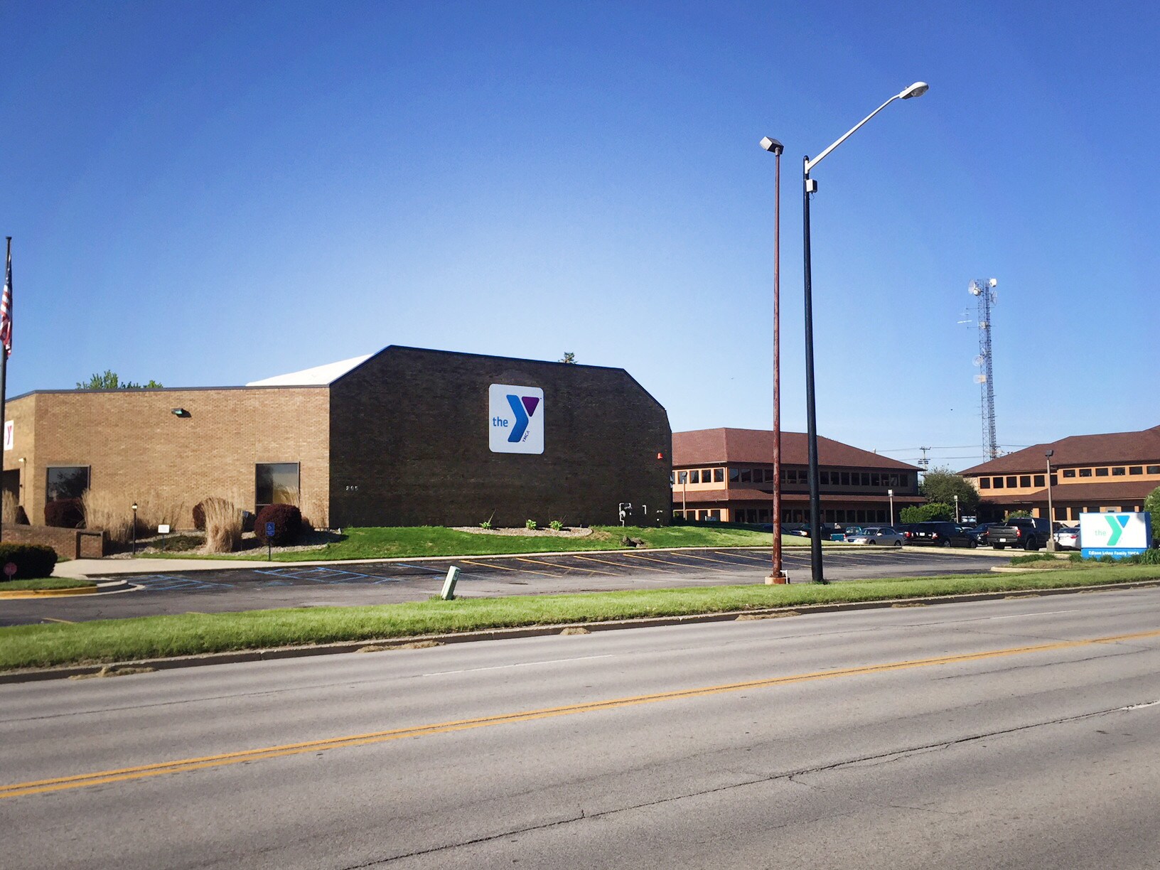 205 W Edison Rd, Mishawaka, IN for sale Building Photo- Image 1 of 1