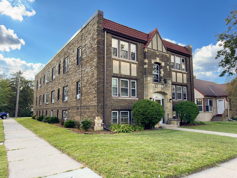 3848 Cedar Ave S, Minneapolis, MN for sale - Building Photo - Image 1 of 20