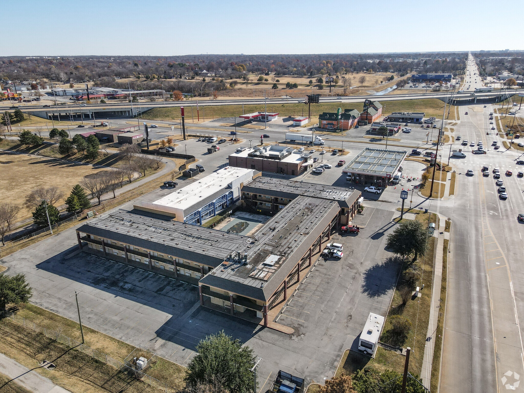 1021 S Rd, Tulsa, OK 74128 Nights Stay Hotel