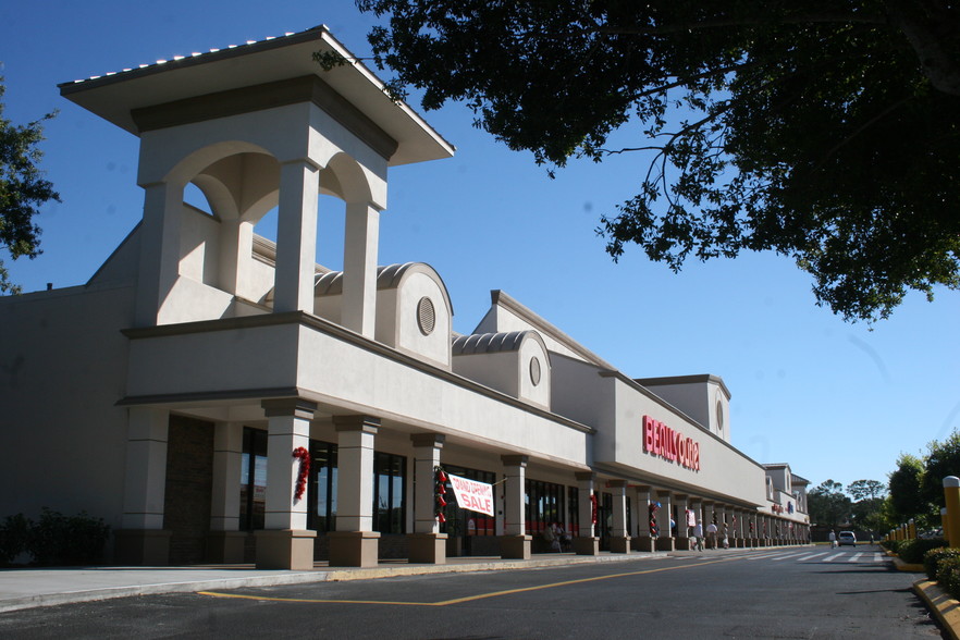 425-491 S Indiana Ave, Englewood, FL for lease - Primary Photo - Image 1 of 6