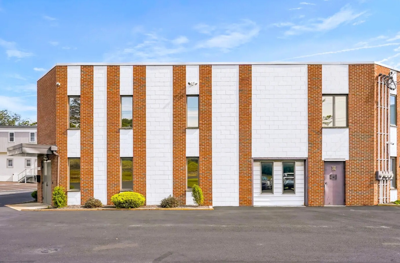 1458 County Line Rd, Huntingdon Valley, PA for sale Building Photo- Image 1 of 7