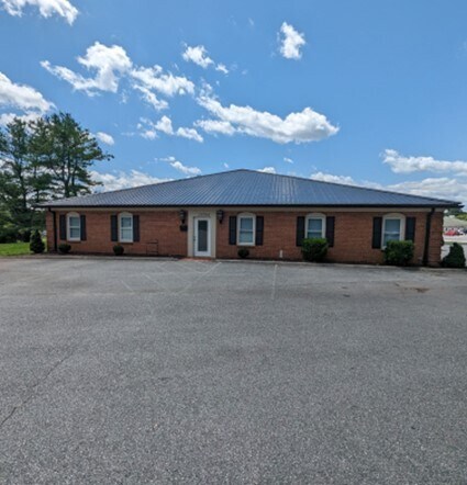 20564 Timberlake Rd, Lynchburg, VA for lease - Building Photo - Image 2 of 2