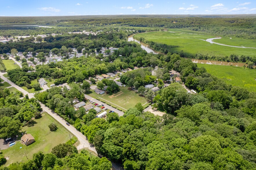 5270 Sands Rd, Lothian, MD for sale - Building Photo - Image 1 of 1