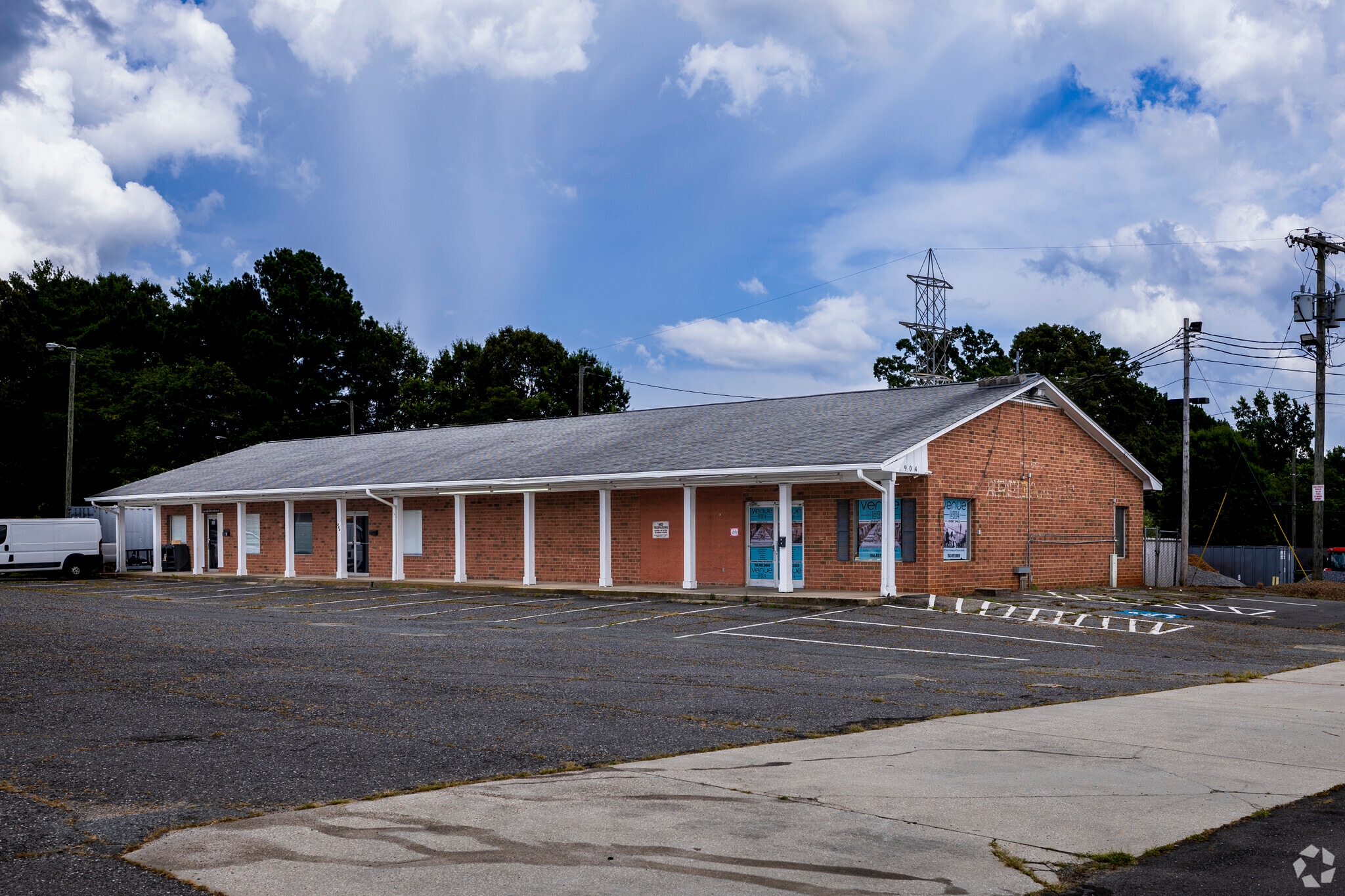 904 Union Rd, Gastonia, NC for sale Primary Photo- Image 1 of 7