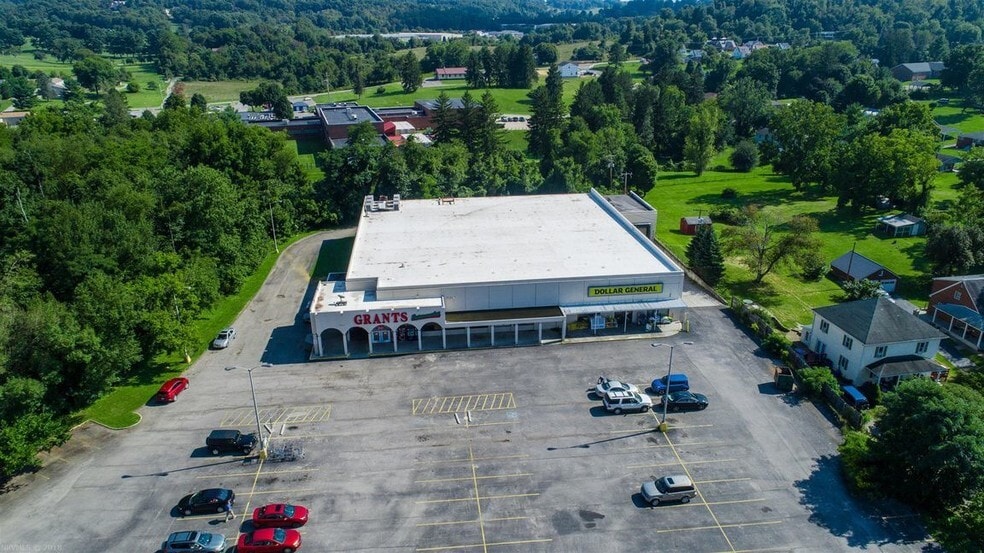 900 Wenonah Ave, Pearisburg, VA for sale - Building Photo - Image 2 of 3