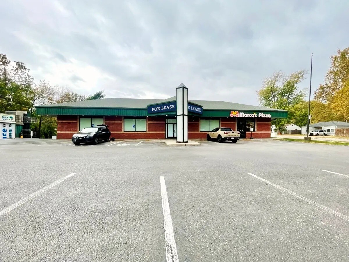 521 W Grand Ave, Haysville, KS for lease Building Photo- Image 1 of 4